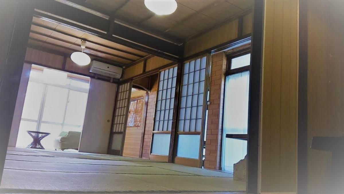 石垣島 一棟貸切りのお宿 ちゅら赤瓦 Ishigaki  Exterior foto